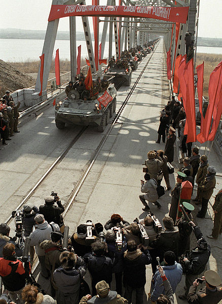 1989, l\'armata rossa lascia l\'Afghanistan